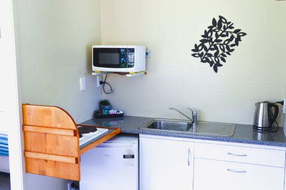 Cabin #2 - kitchenette