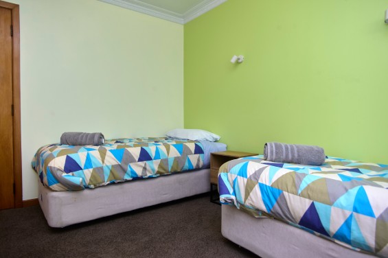 Large Cottage - single beds